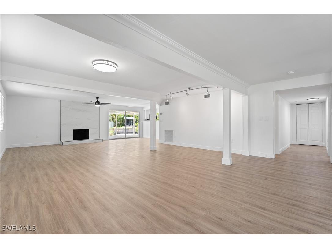 66 River Court Naples FL 34110 225068726 image7