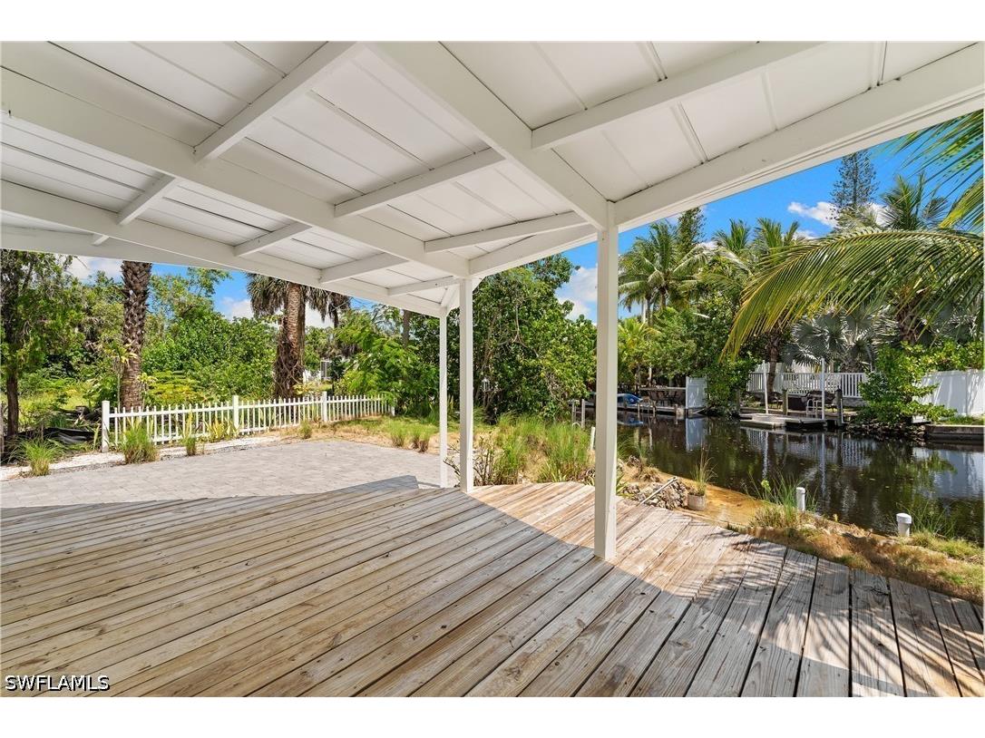 66 River Court Naples FL 34110 226025546 image3