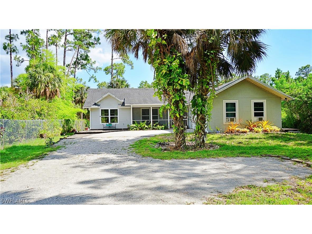 660 20th Avenue NE Naples FL 34120 224051836 image1