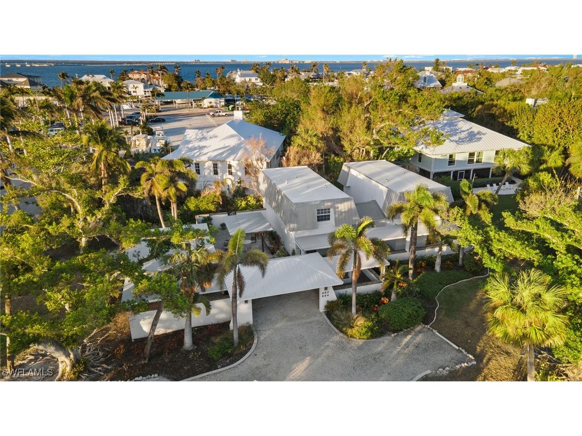660/664 Periwinkle Way Sanibel FL 33957 224092920 image1