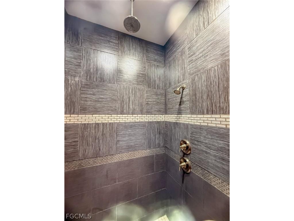 660 Gulf Lane Upper Captiva FL 33924 2026007775 image33