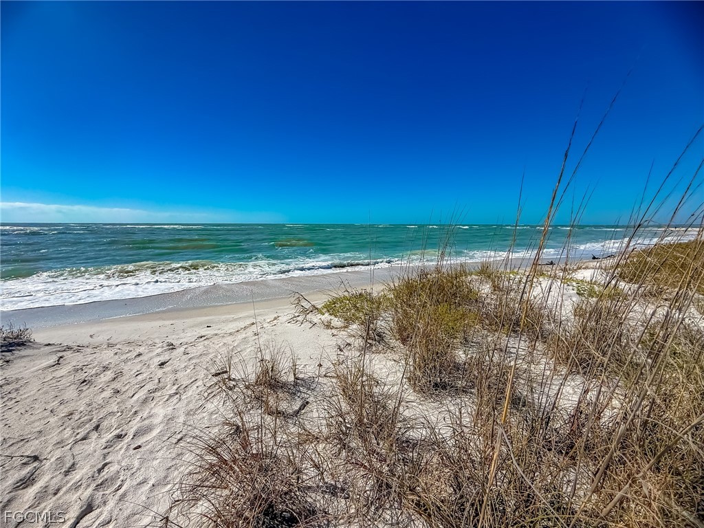 660 Gulf Lane Upper Captiva FL 33924 2026007775 image42