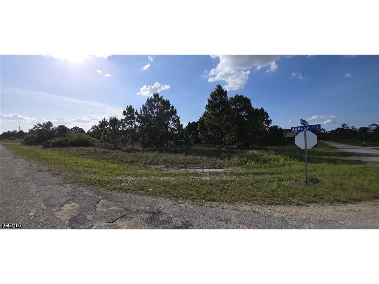 660 Muldoon Avenue S Lehigh Acres FL 33974 2026023604 image4
