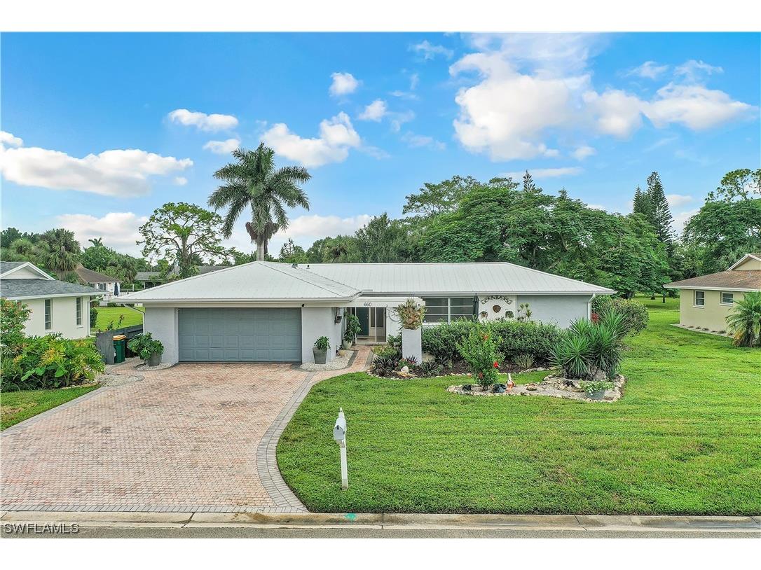 660 Pompano Drive Naples FL 34110 223072394 image1