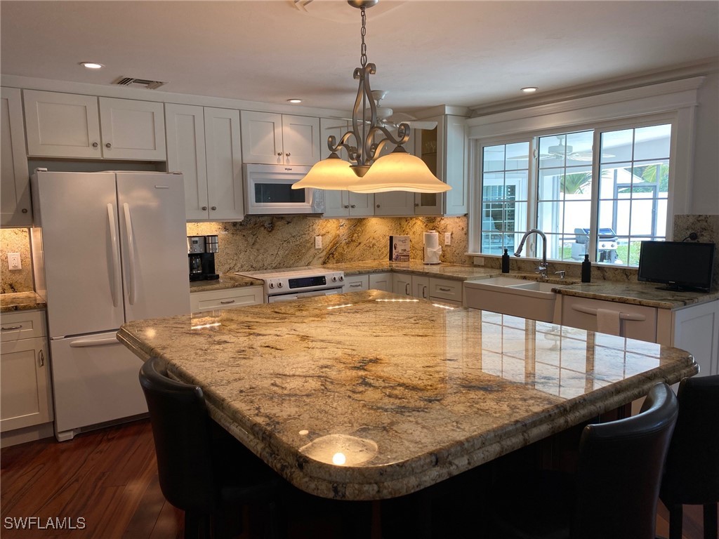 660 Regatta Road Naples FL 34102 226005377 image6