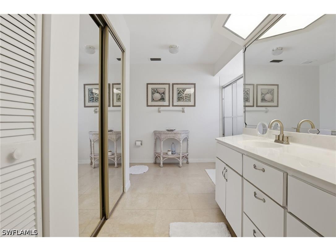 660 Wiggins Bay Drive #B21 Naples FL 34110 226013436 image17