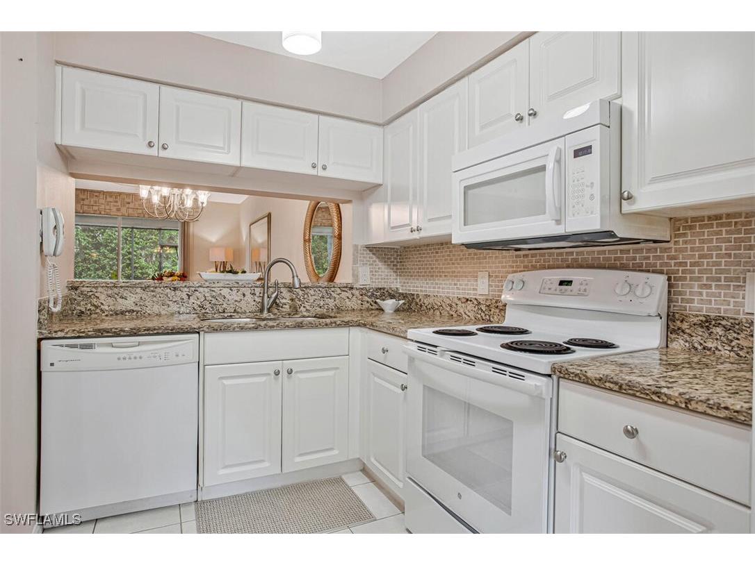 6605 Huntington Lakes Circle #103 Naples FL 34119 226000007 image4