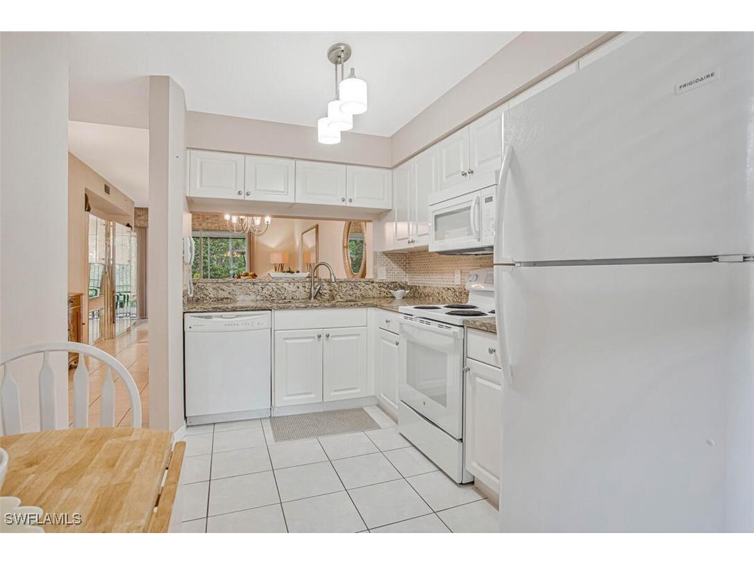 6605 Huntington Lakes Circle #103 Naples FL 34119 226000007 image5