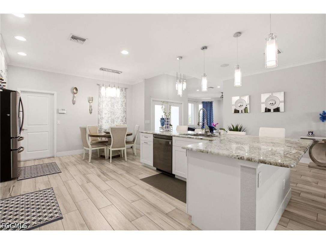 6608 Abbott Street Fort Myers FL 33966 2026023723 image7