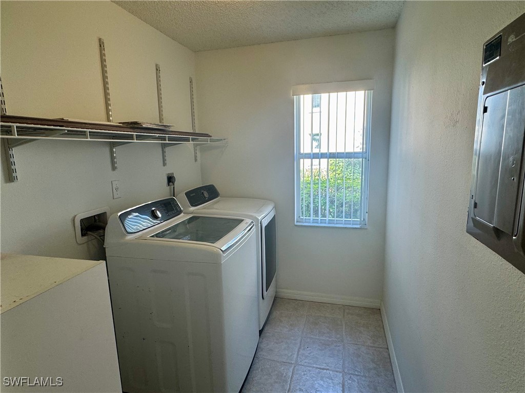 661 Squire Circle #101 Naples FL 34104 225039257 image18