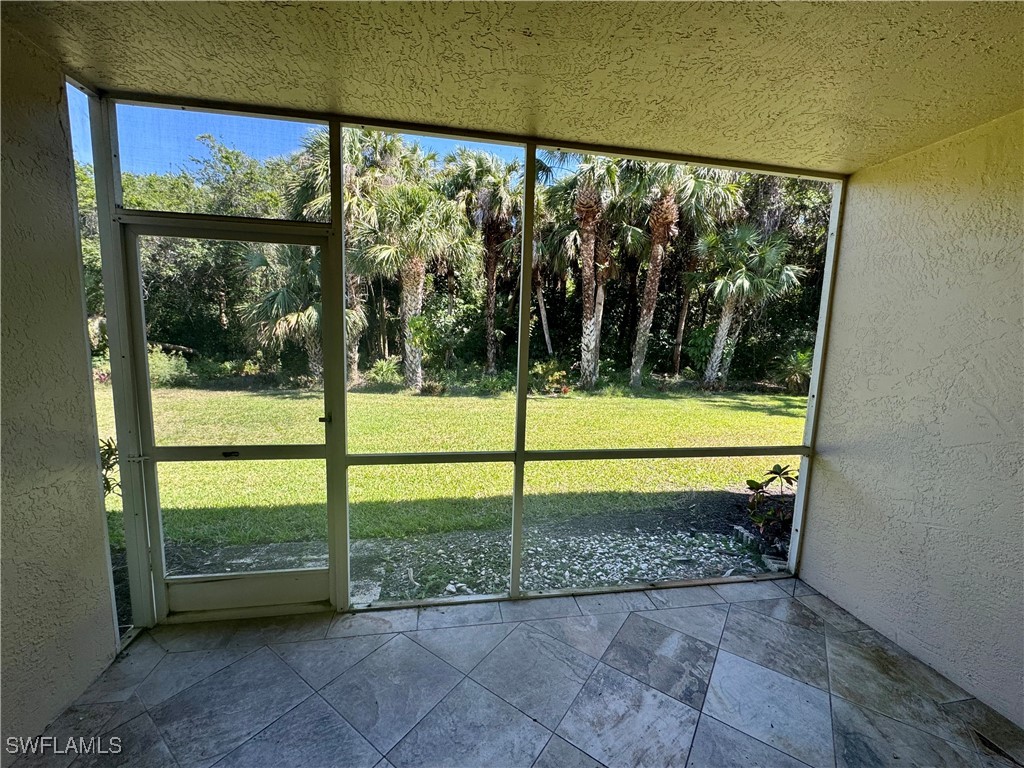 661 Squire Circle #101 Naples FL 34104 225039257 image19