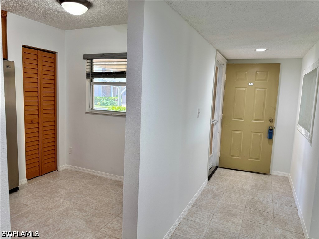 661 Squire Circle #101 Naples FL 34104 226017119 image19