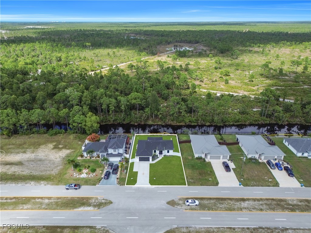 661 Wilmington Parkway Cape Coral FL 33993 2025013237 image1