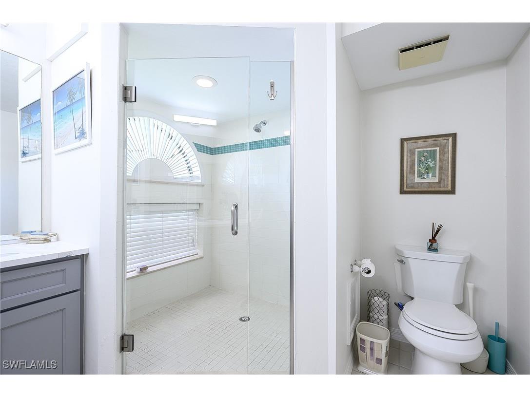 661 Windsurf Lane #A-202 Naples FL 34108 225064859 image21