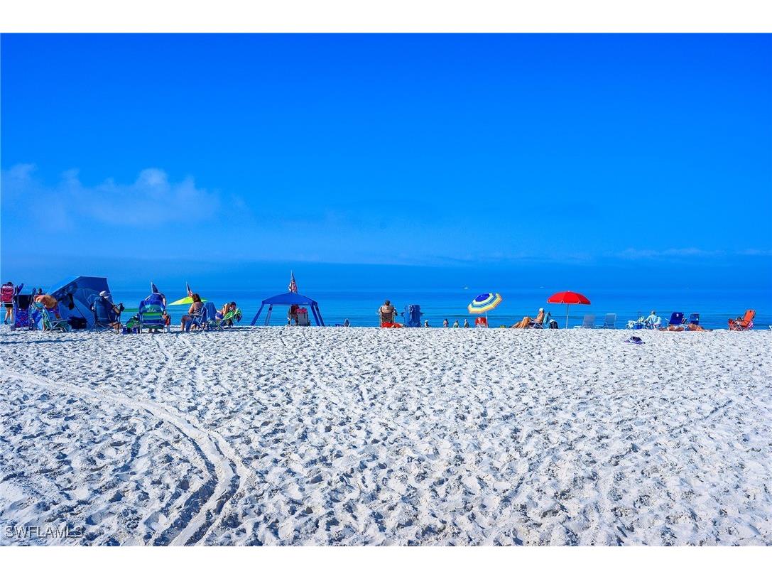 661 Windsurf Lane #A-202 Naples FL 34108 225064859 image37