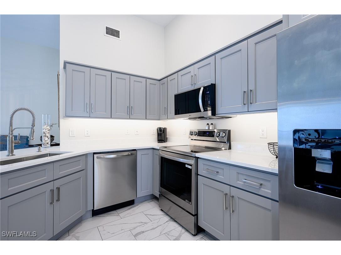 661 Windsurf Lane #A-202 Naples FL 34108 225064859 image7