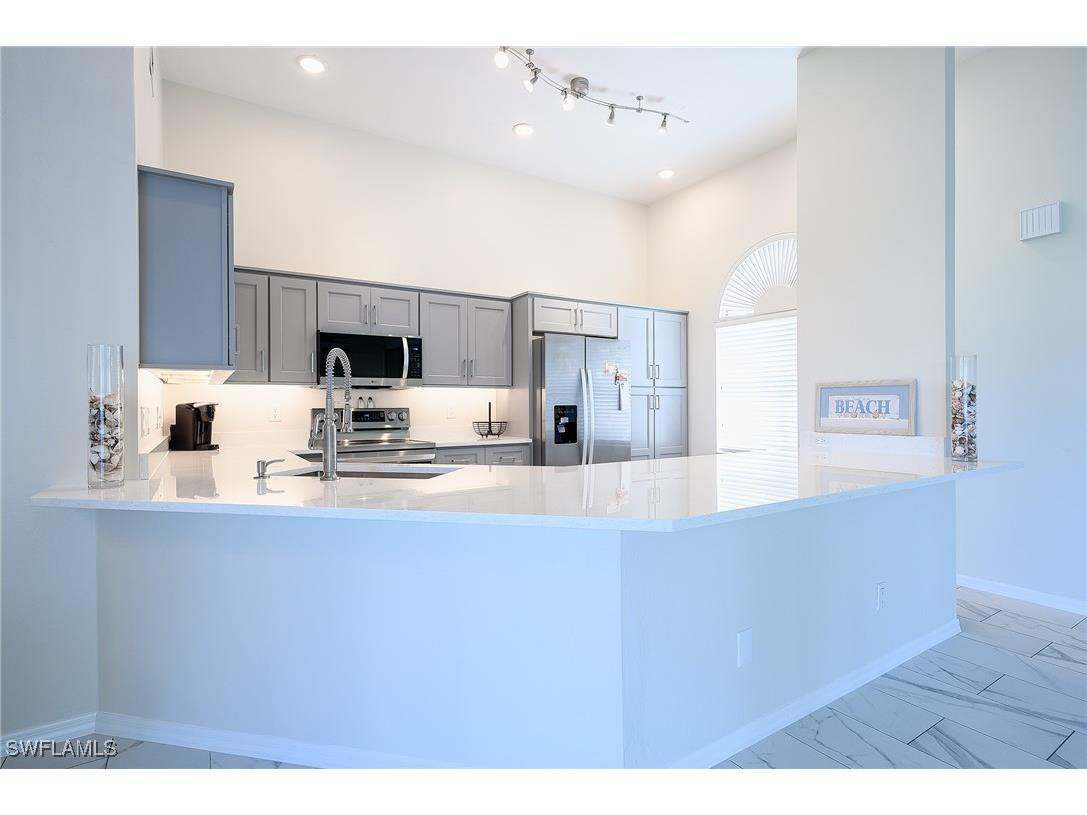 661 Windsurf Lane #A-202 Naples FL 34108 225064859 image8