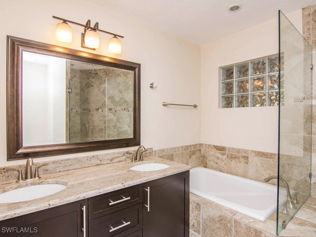 6610 Huntington Lakes Circle #201 Naples FL 34119 225074629 image16