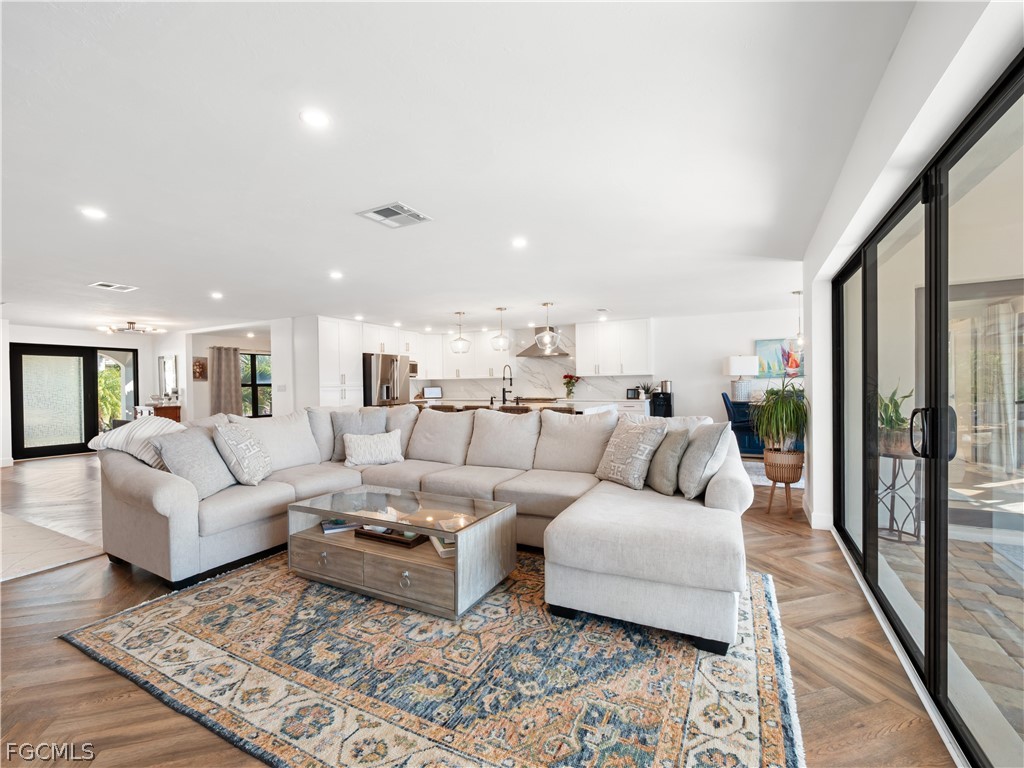 6610 Joanna Circle Fort Myers FL 33919 2026008359 image19