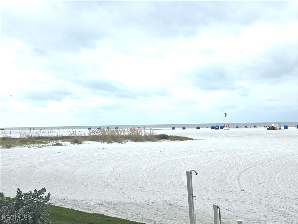 6612 Estero Boulevard #1004 Fort Myers Beach FL 33931 2025013721 image1