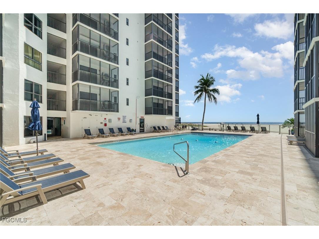 6612 Estero Boulevard #301 Fort Myers Beach FL 33931 2025004586 image1