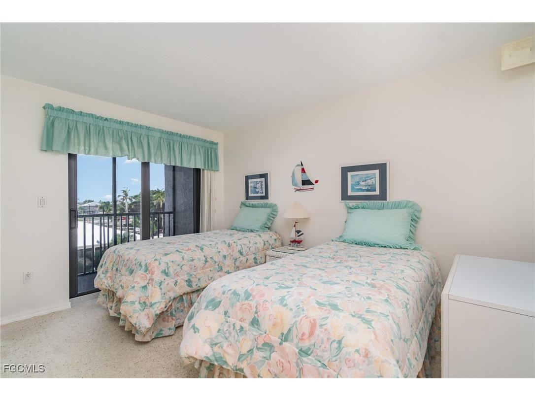 6612 Estero Boulevard #301 Fort Myers Beach FL 33931 2025004586 image16