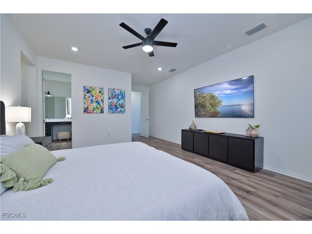 6612 Estero Bay Drive Fort Myers FL 33908 2025019305 image24