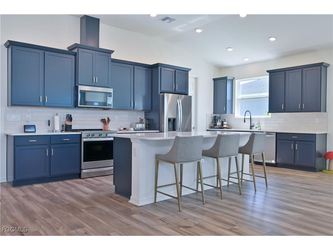 6612 Estero Bay Drive Fort Myers FL 33908 2025019305 image8