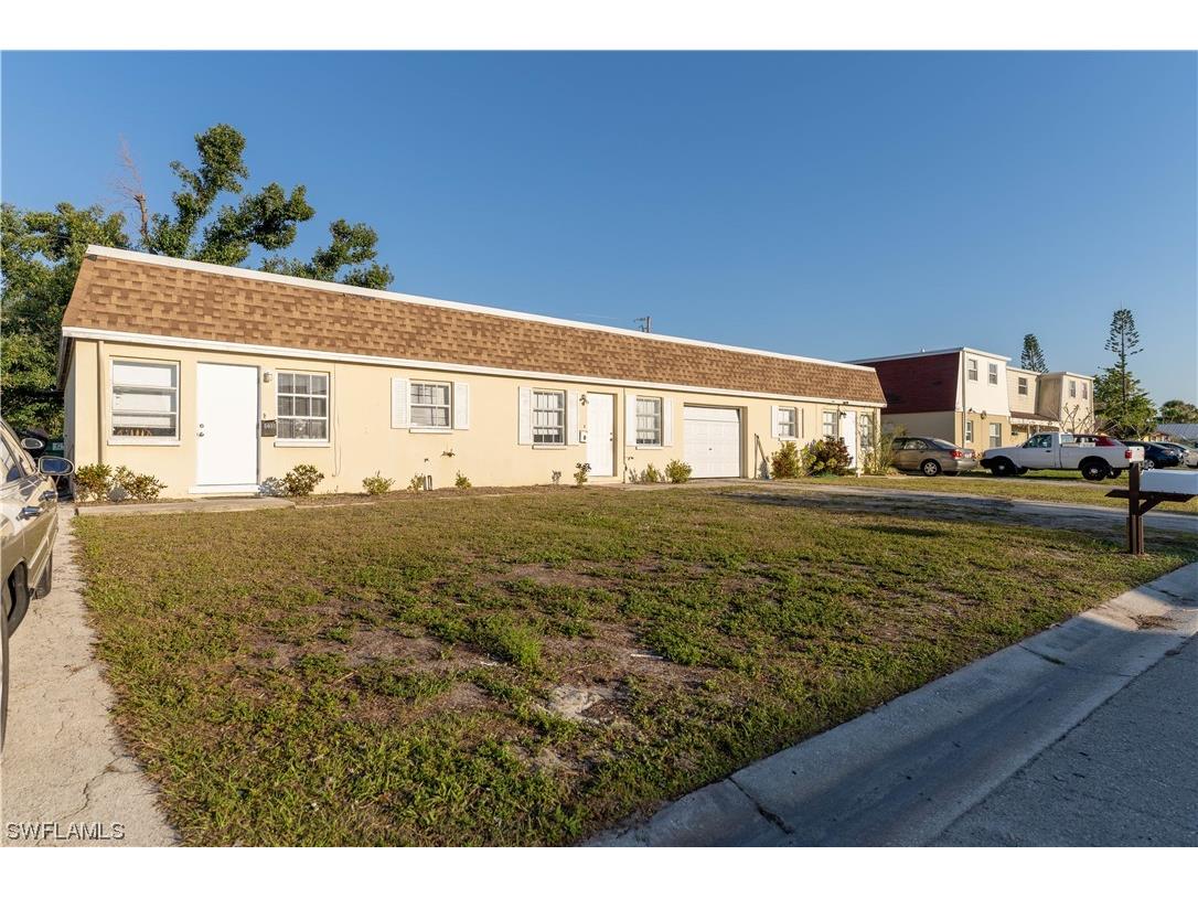 6615-6621 Warwick Circle Fort Myers FL 33919 223015567 image1