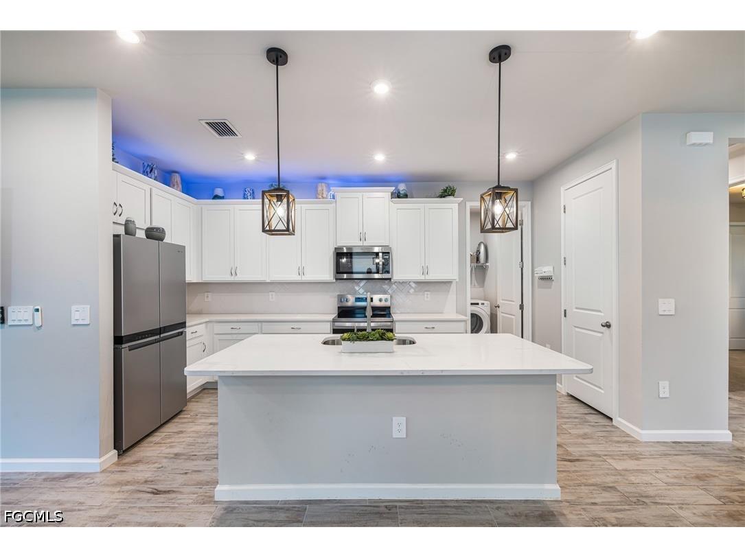 6617 Upward Spring Place Fort Myers FL 33966 2026027363 image1