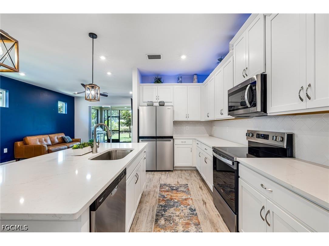 6617 Upward Spring Place Fort Myers FL 33966 2026027363 image2