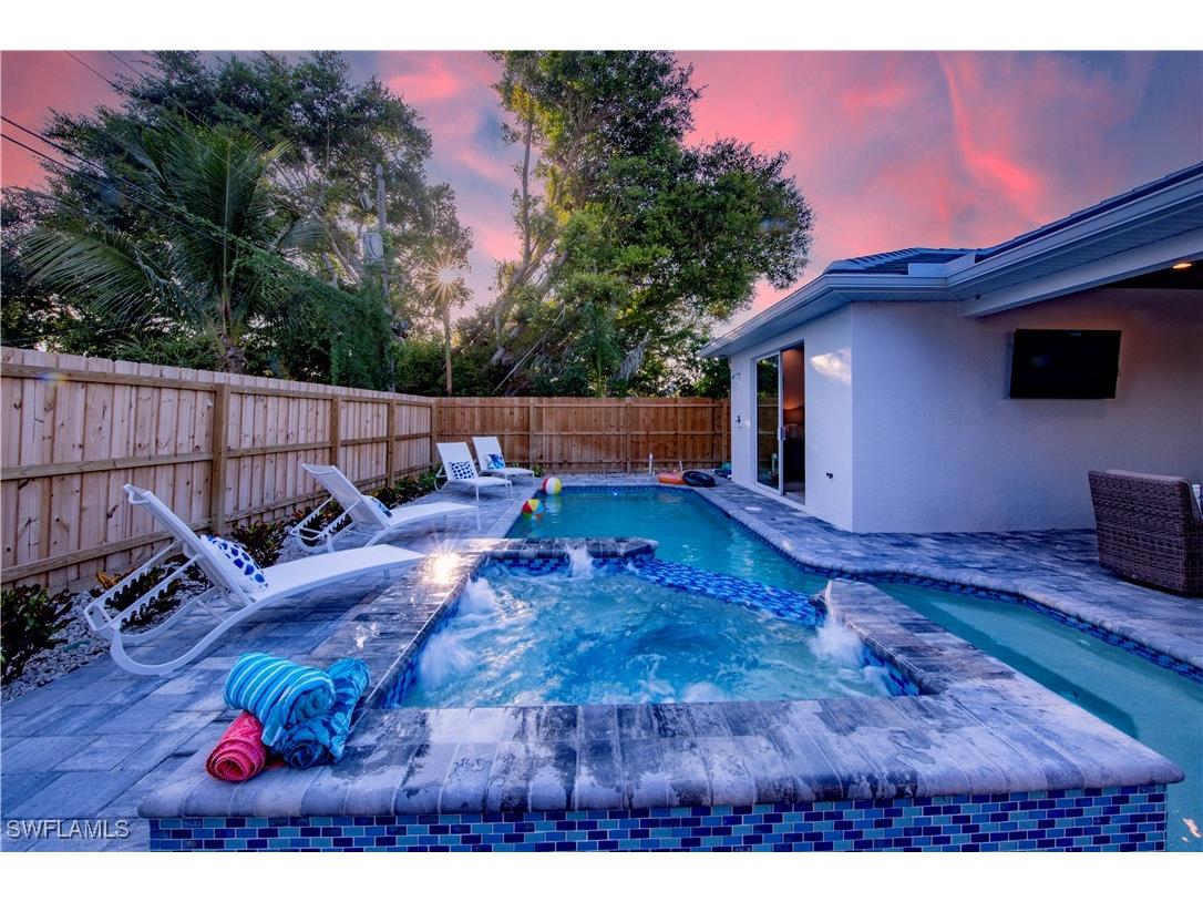 662 105th Avenue N Naples FL 34108 225072468 image30