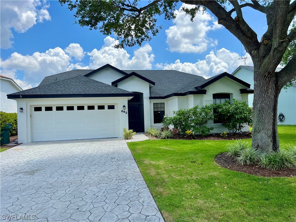 662 Lambton Lane Naples FL 34104 223038308 image1