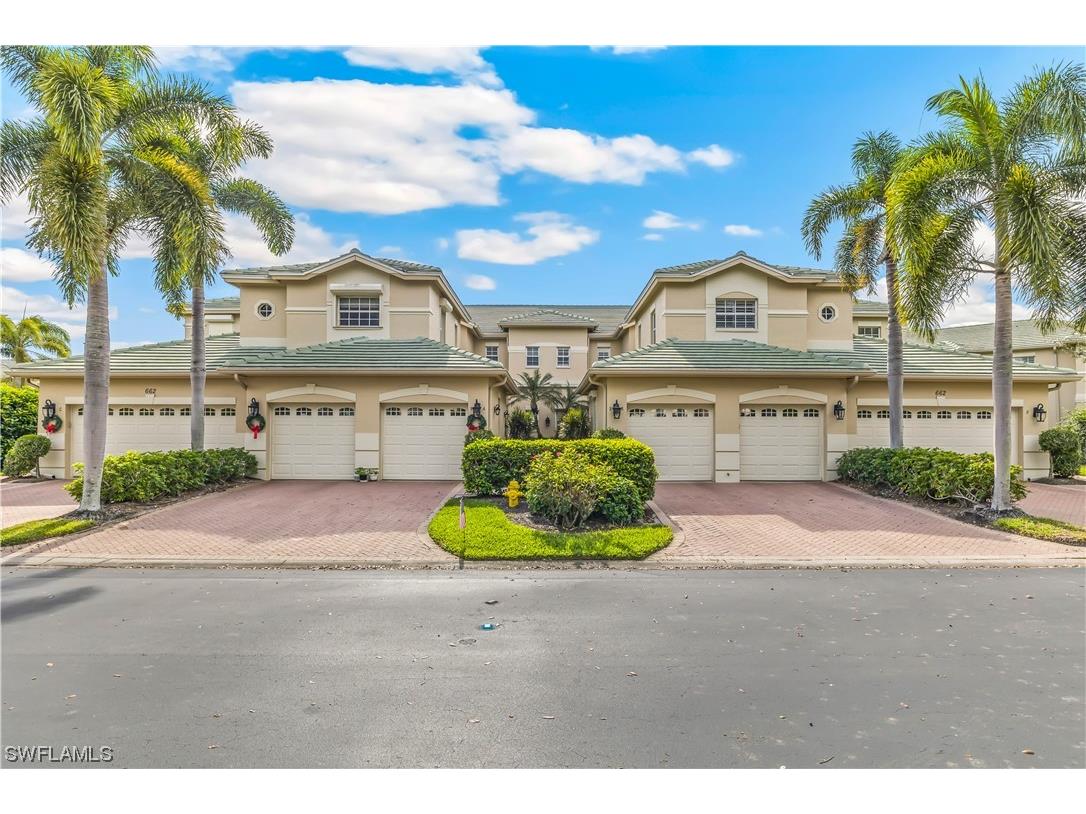 662 Vintage Reserve Circle #8-B Naples FL 34119 223091336 image1