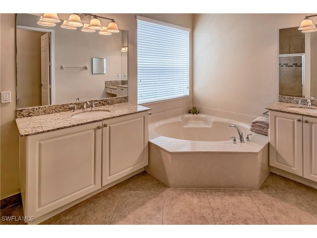 6623 Monterey Point Naples FL 34105 225060193 image14