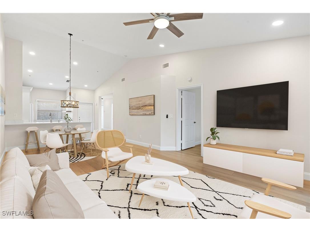 6625 Huntington Lakes Circle #201 Naples FL 34119 224096490 image1