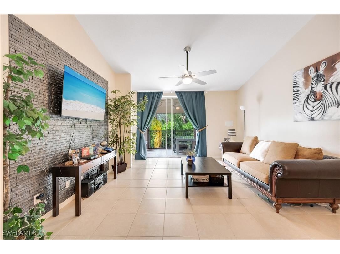 6625 Huntington Lakes Circle #203 Naples FL 34119 225083059 image1