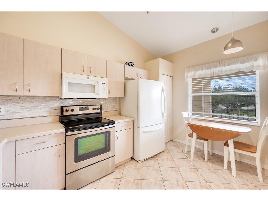 6625 Huntington Lakes Circle #203 Naples FL 34119 225083059 image11
