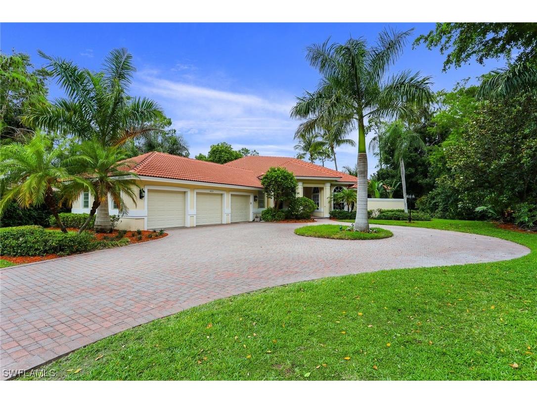 6625 Stonegate Drive Naples FL 34109 224003145 image1