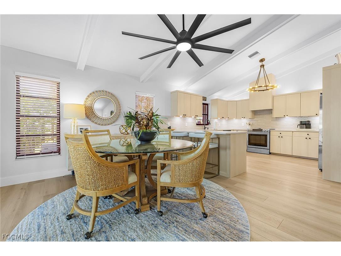 663 110th Avenue N Naples FL 34108 2026007122 image10
