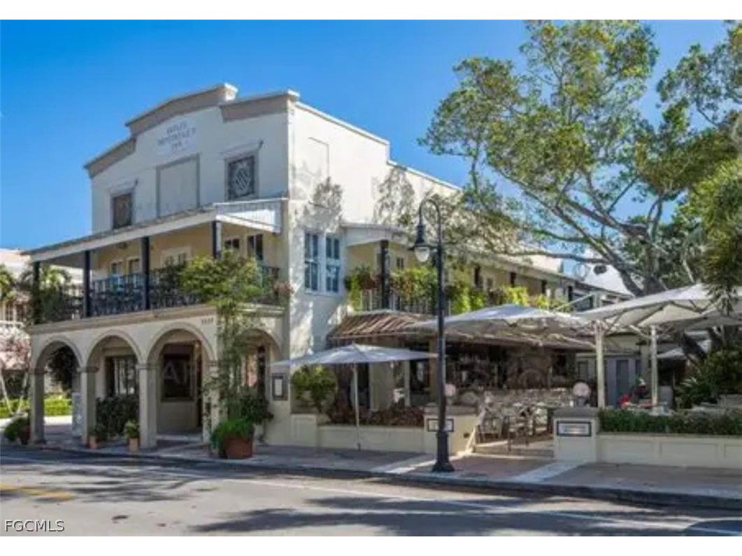 663 110th Avenue N Naples FL 34108 2026007122 image30
