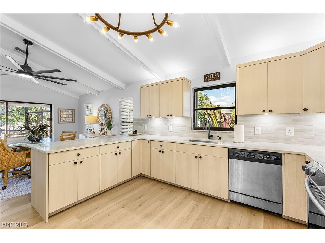 663 110th Avenue N Naples FL 34108 2026007122 image8