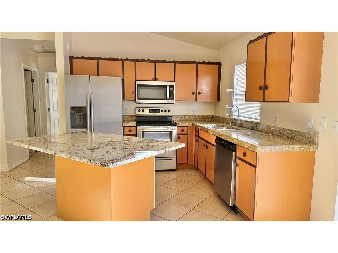 663 Dubarry Avenue S Lehigh Acres FL 33974 226021256 image4