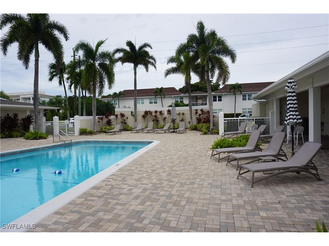 663 S 12th Avenue #663 Naples FL 34102 225078664 image4
