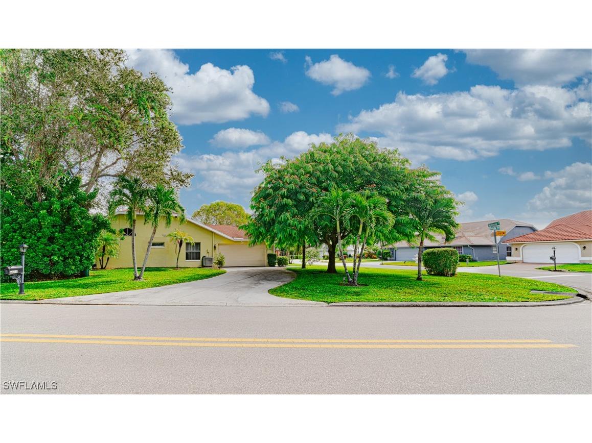 6631 Middlesex Place Naples FL 34104 225073011 image22