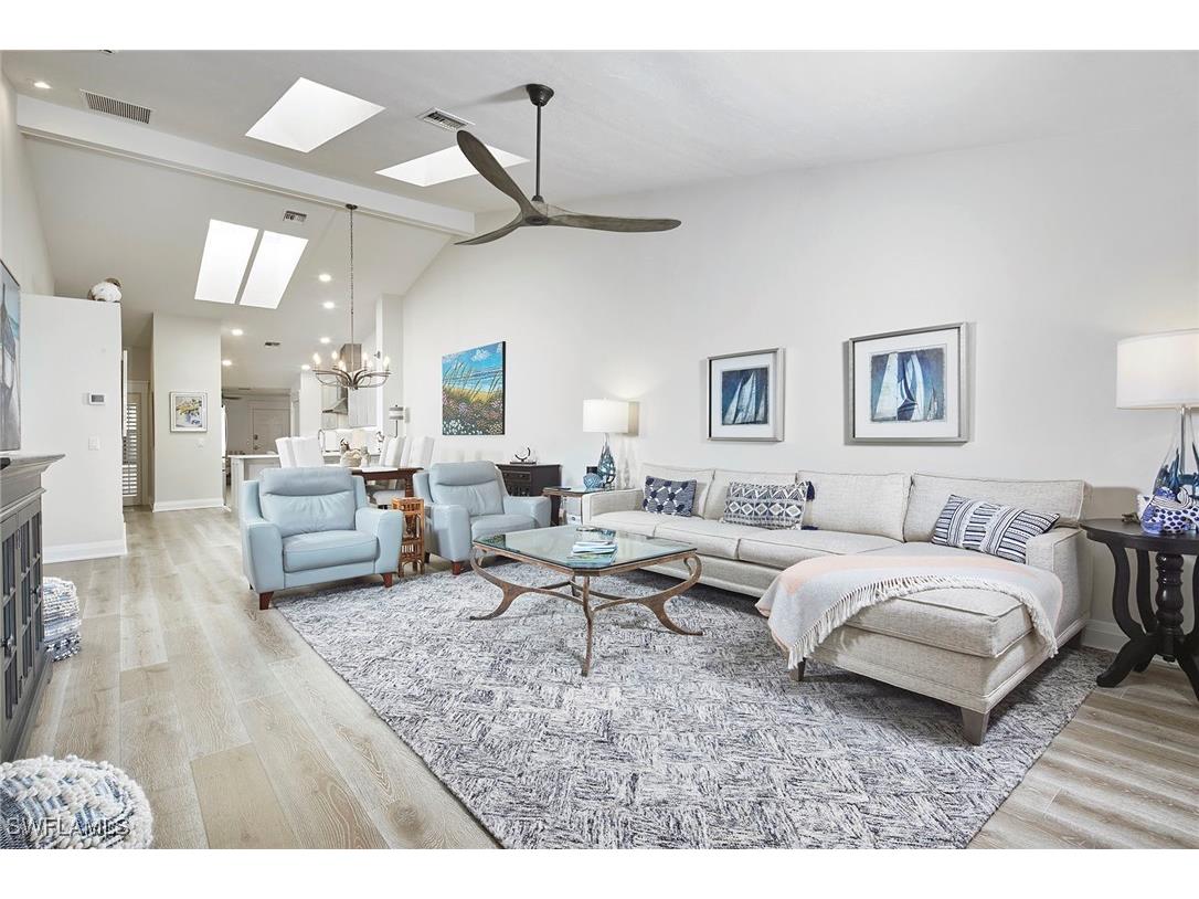 6633 Trident Way Naples FL 34108 224084453 image1