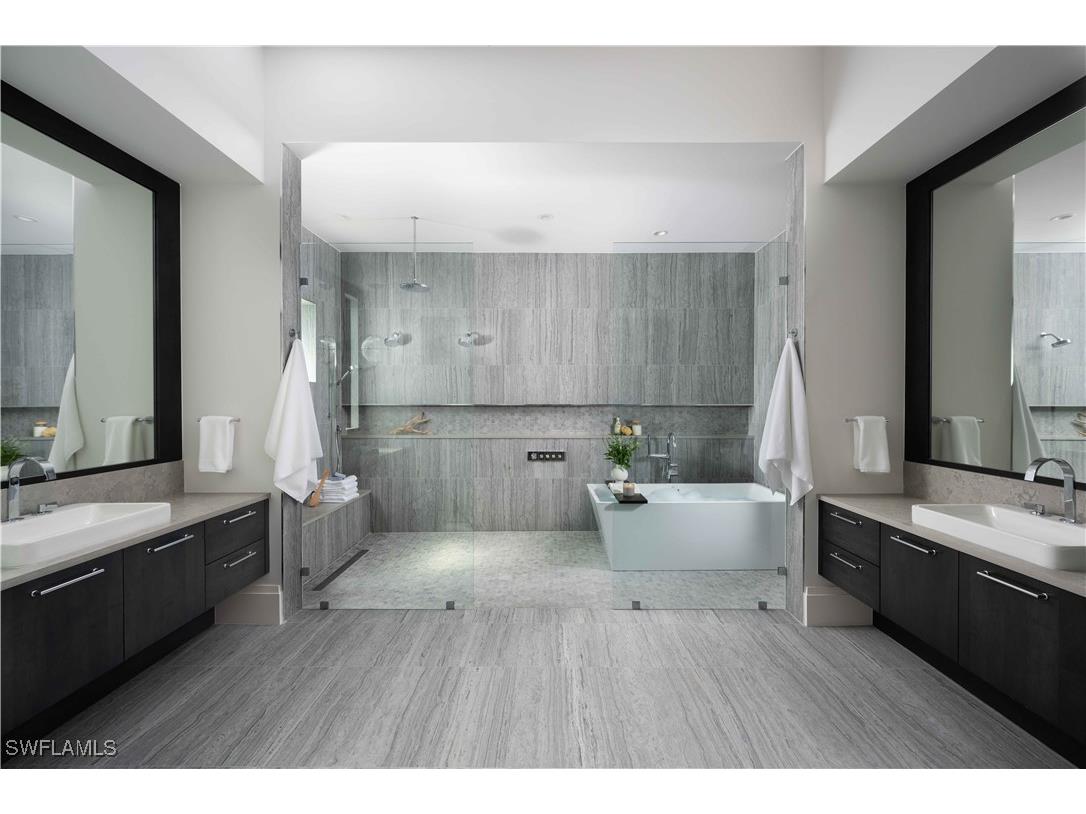 6634 Palisades Avenue Naples FL 34109 225004703 image12