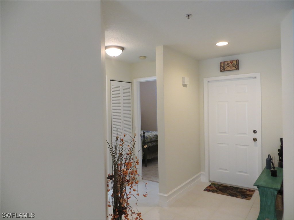 6635 Huntington Lakes Circle #102 Naples FL 34119 223041067 image1