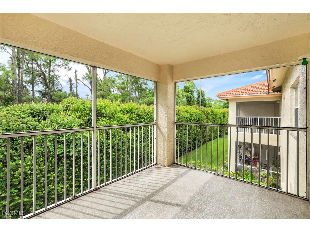 6635 Huntington Lakes Circle #202 Naples FL 34119 2025010610 image19