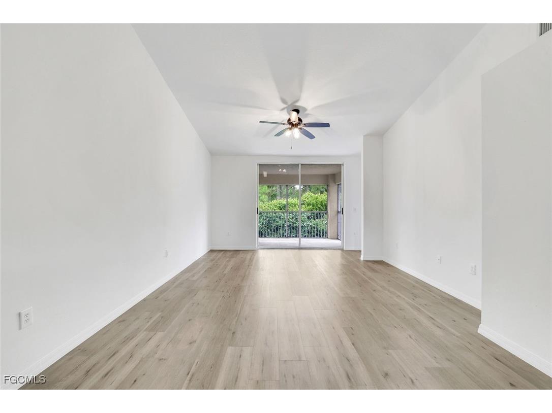 6635 Huntington Lakes Circle #202 Naples FL 34119 2025010610 image2